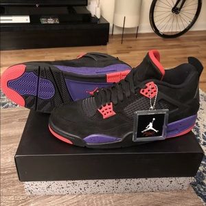 toronto jordan 4